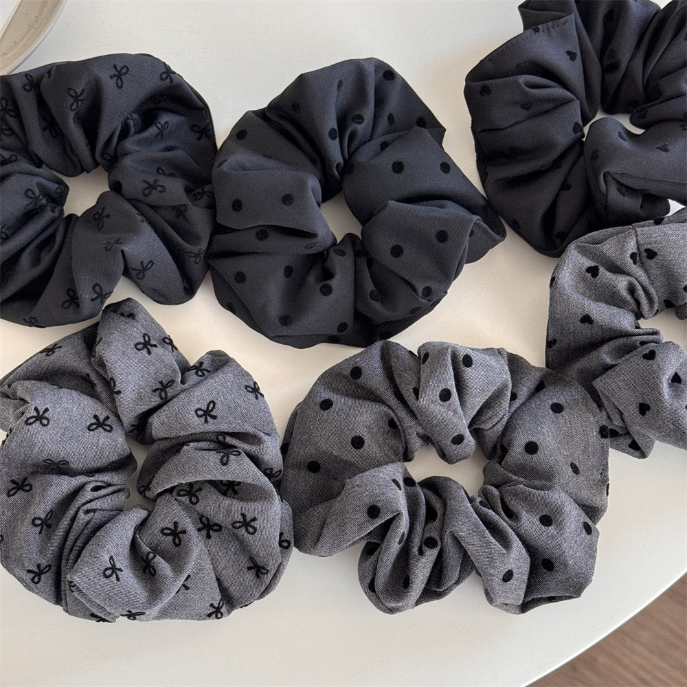 Elegant scrunchies š¤