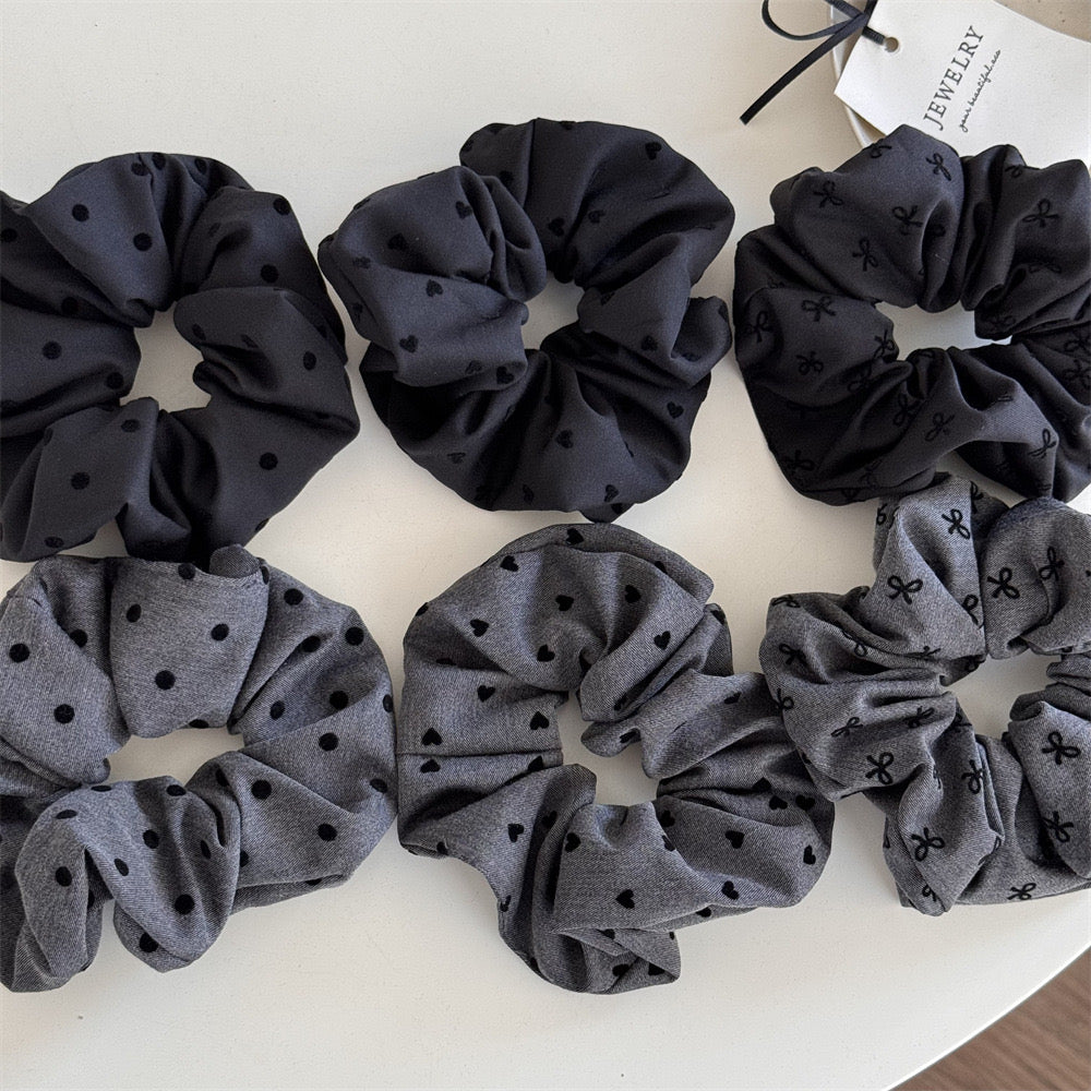 Elegant scrunchies š¤