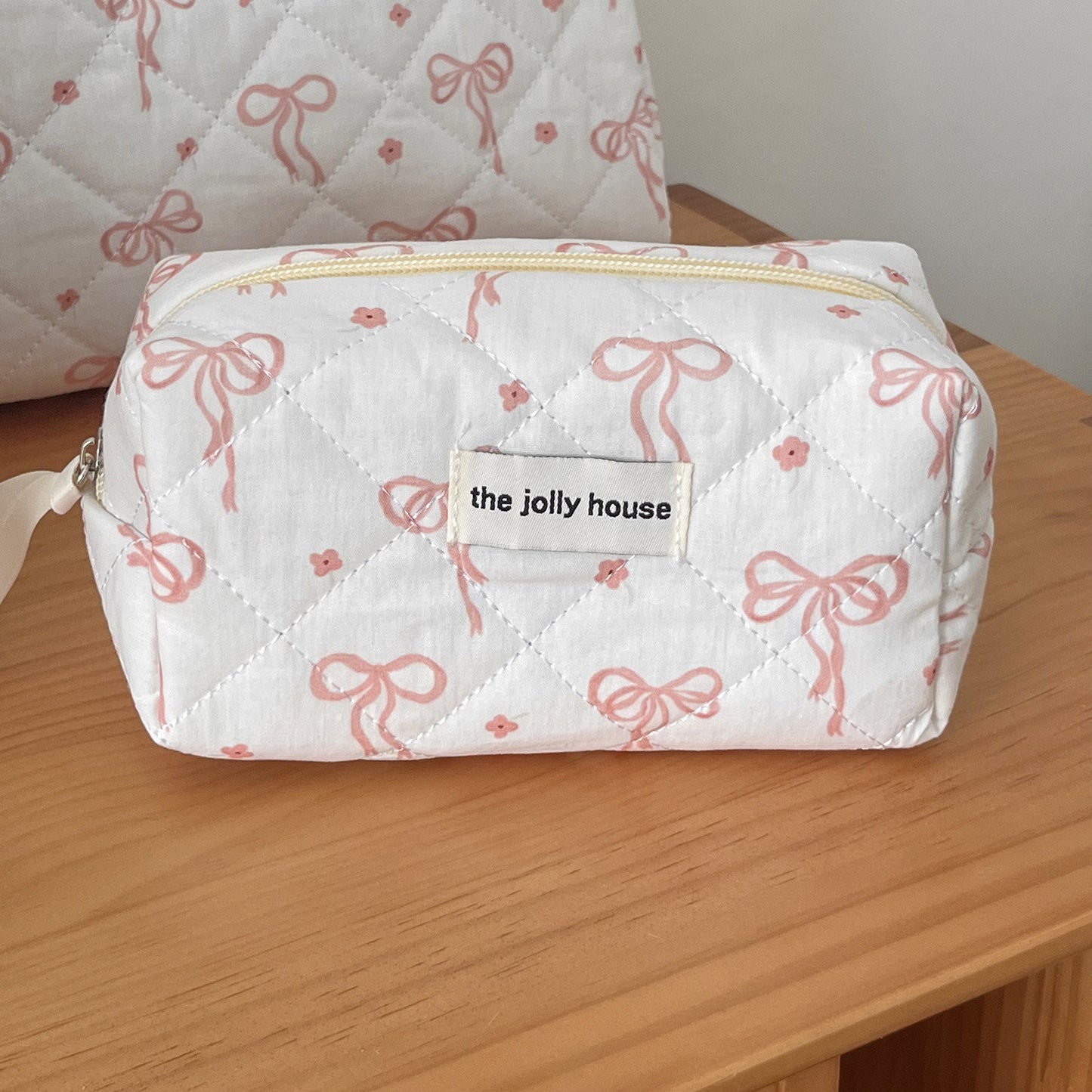 Ribbon secret cosmetic bag 🐚