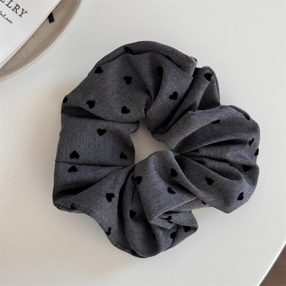 Elegant scrunchies š¤