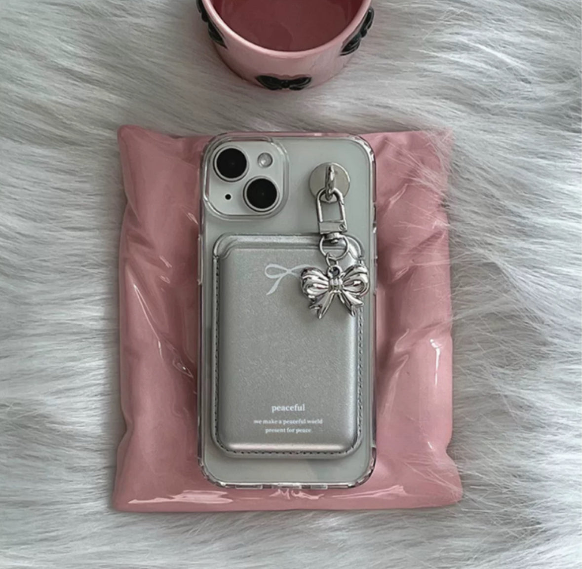 iPhone case with MagSafe cardholder