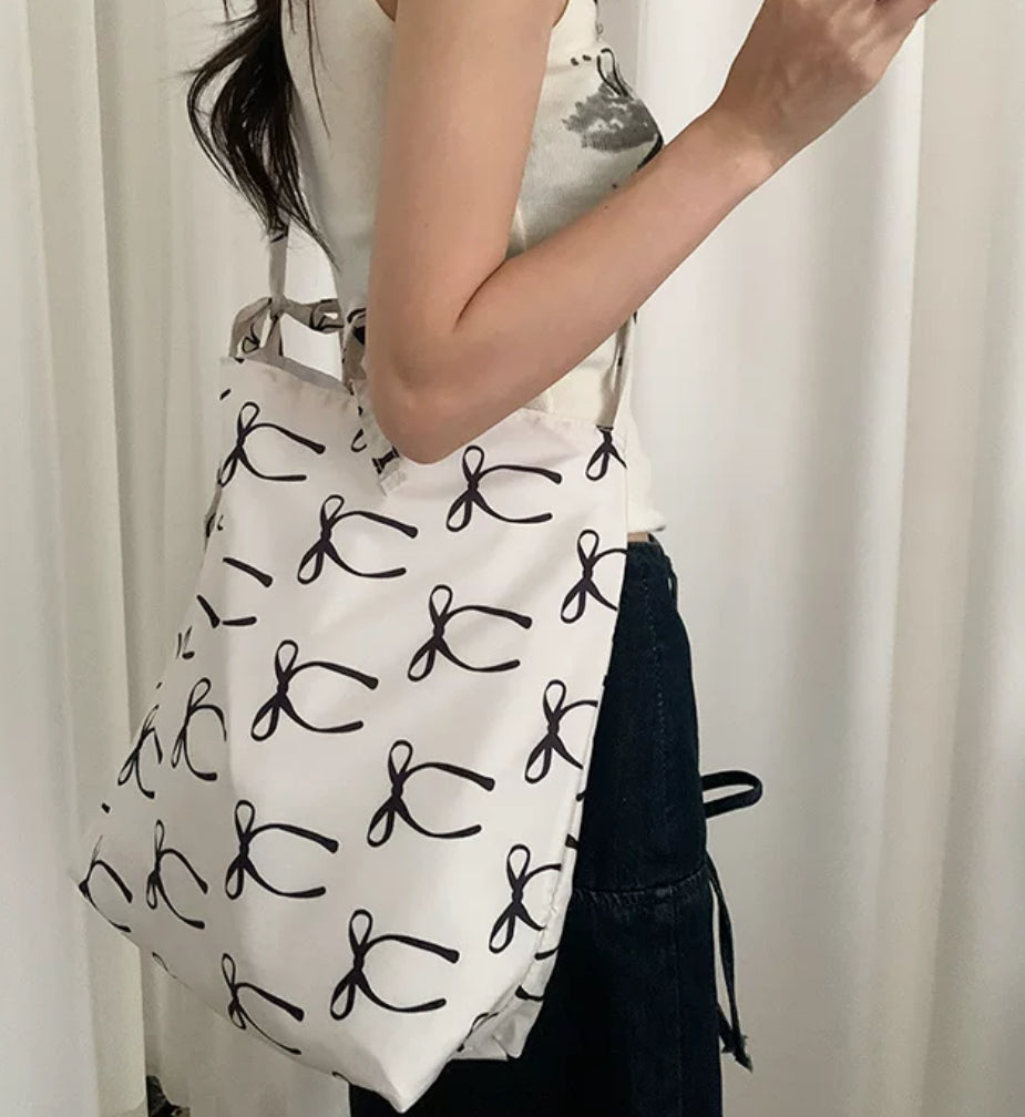 Water proof ribbon pattern bag