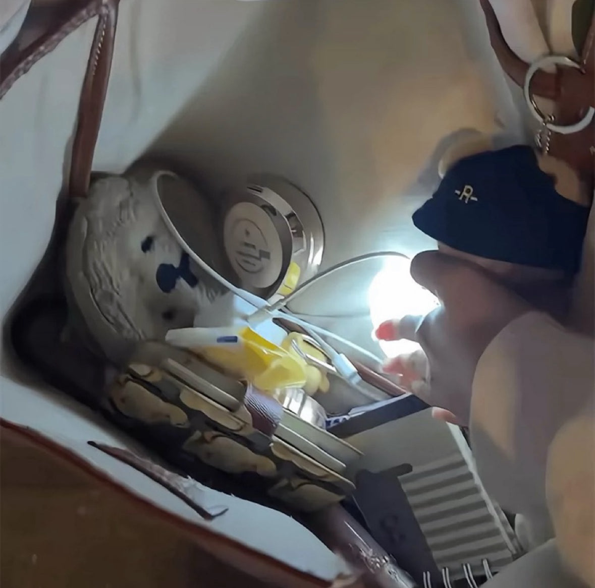Touch light for bag