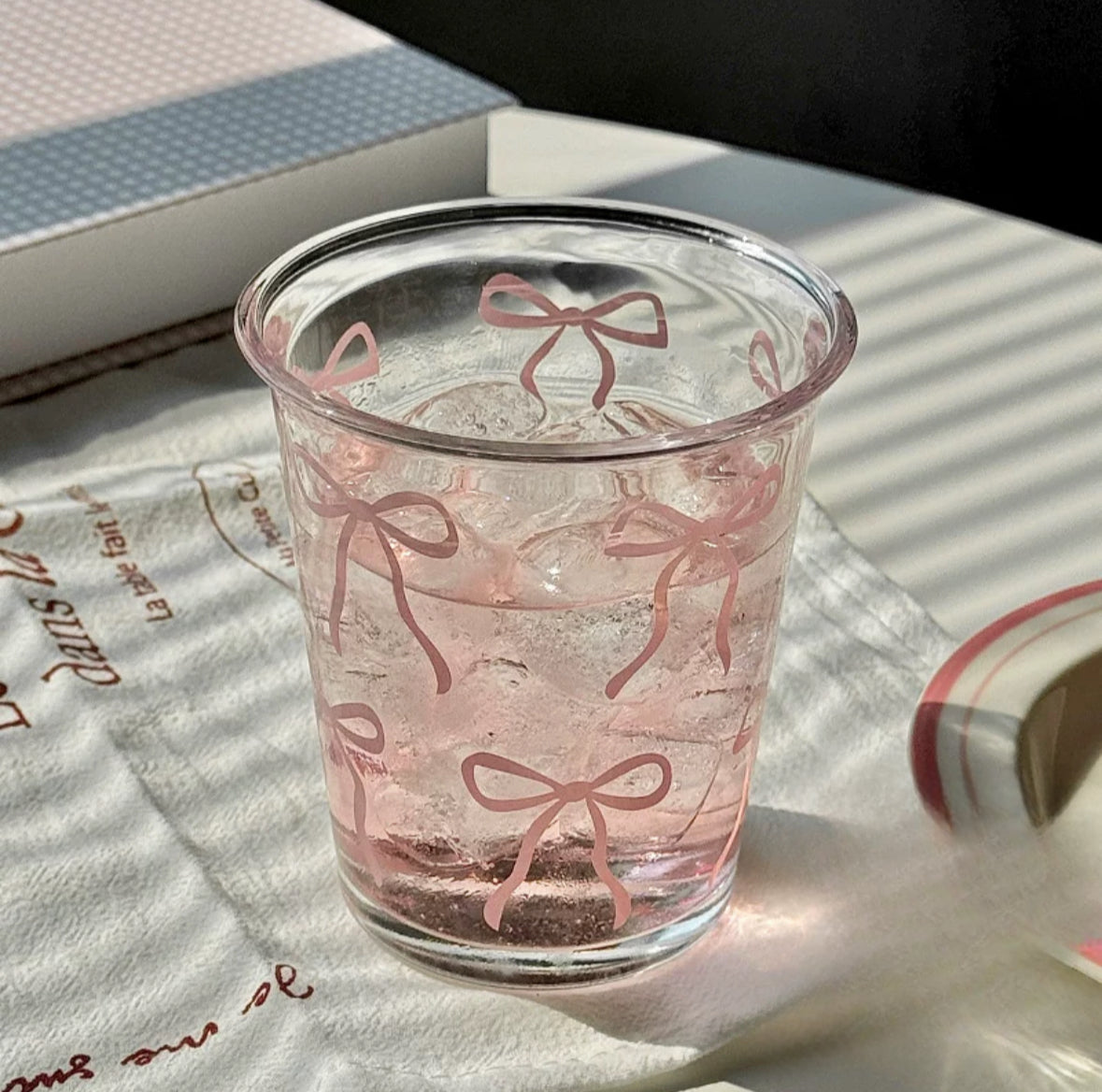 Ribbon glass