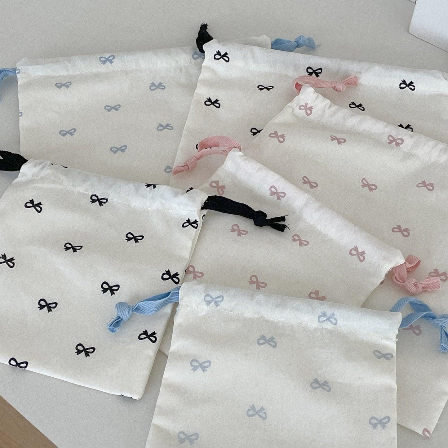 Sweet ribbon print drawstring bag