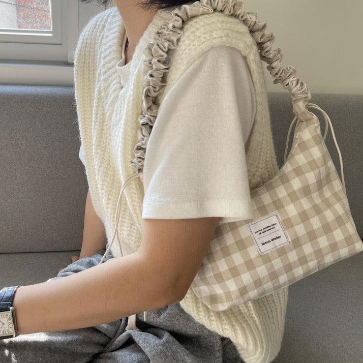 Plaid adjustable shoulder bag
