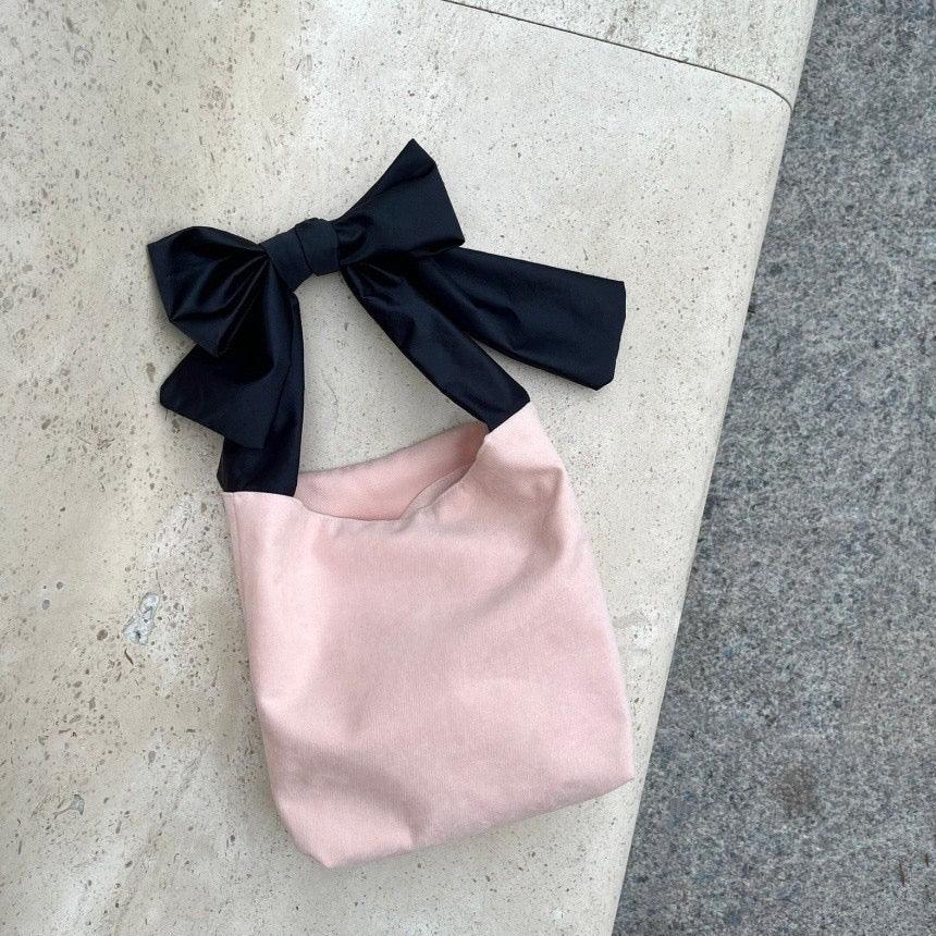 Satin ribbon shoulder bag