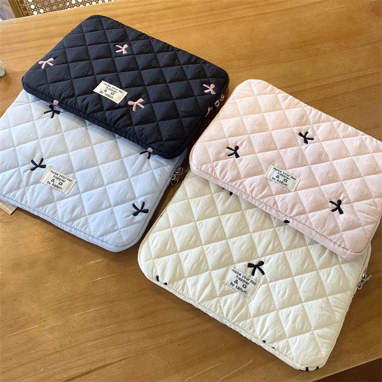 Little ribbon tablet bag π