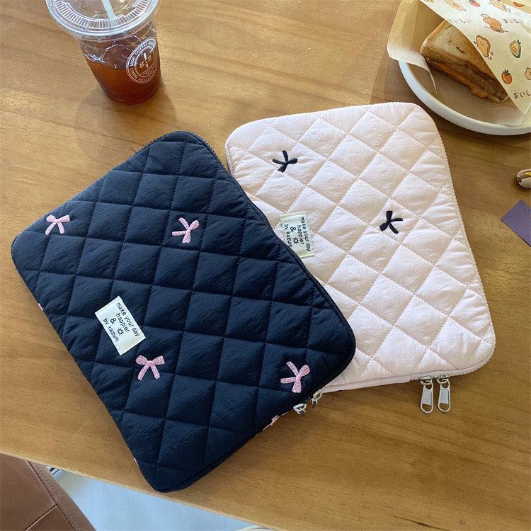 Little ribbon tablet bag π