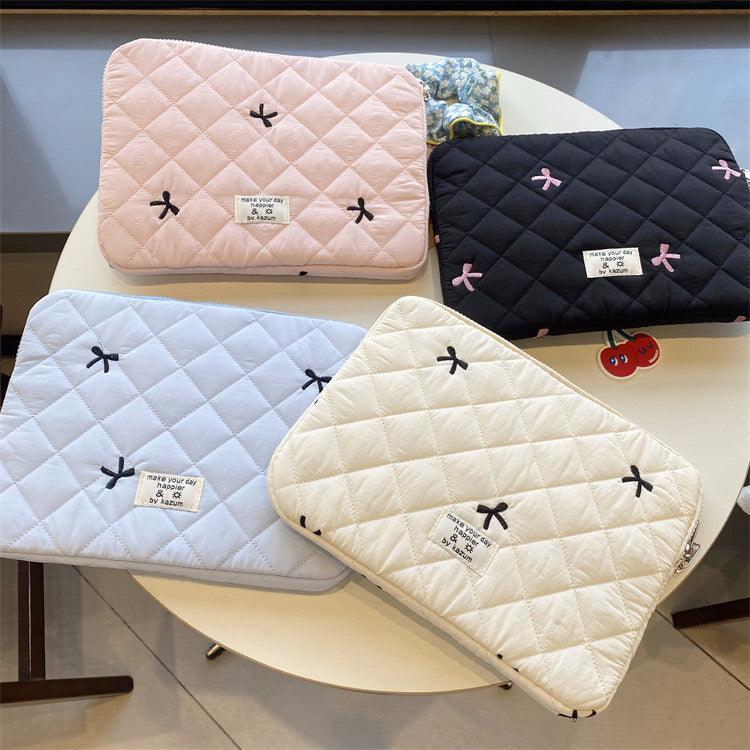 Little ribbon tablet bag π