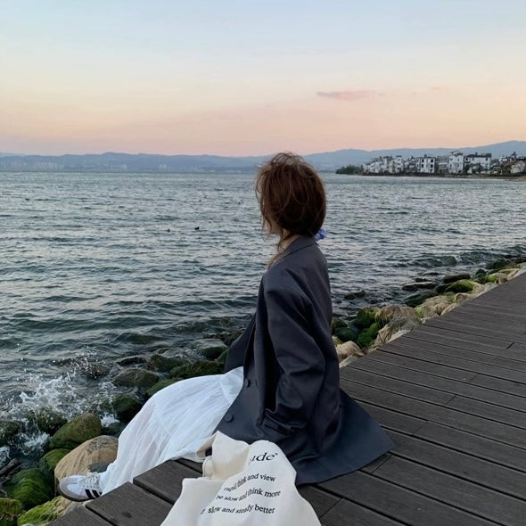 Casual white tote bag