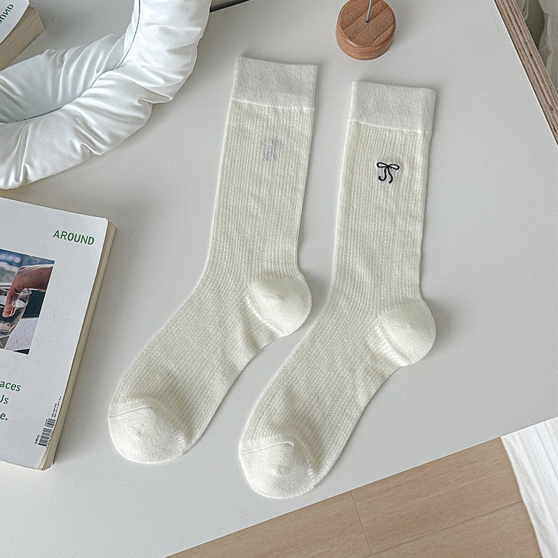 Basic bow Mid - Calf Socks✨ - KIO