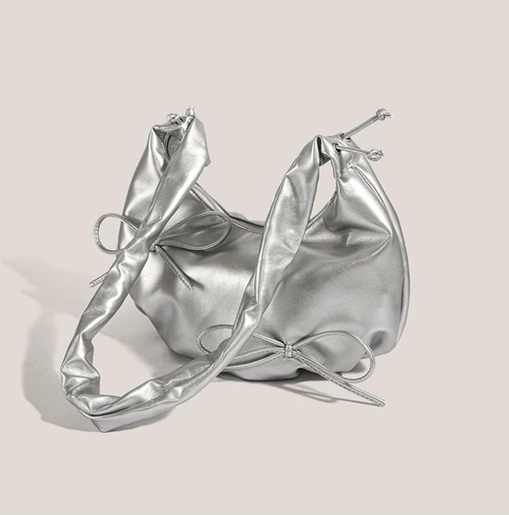 Blokette style half moon bag π - KIO
