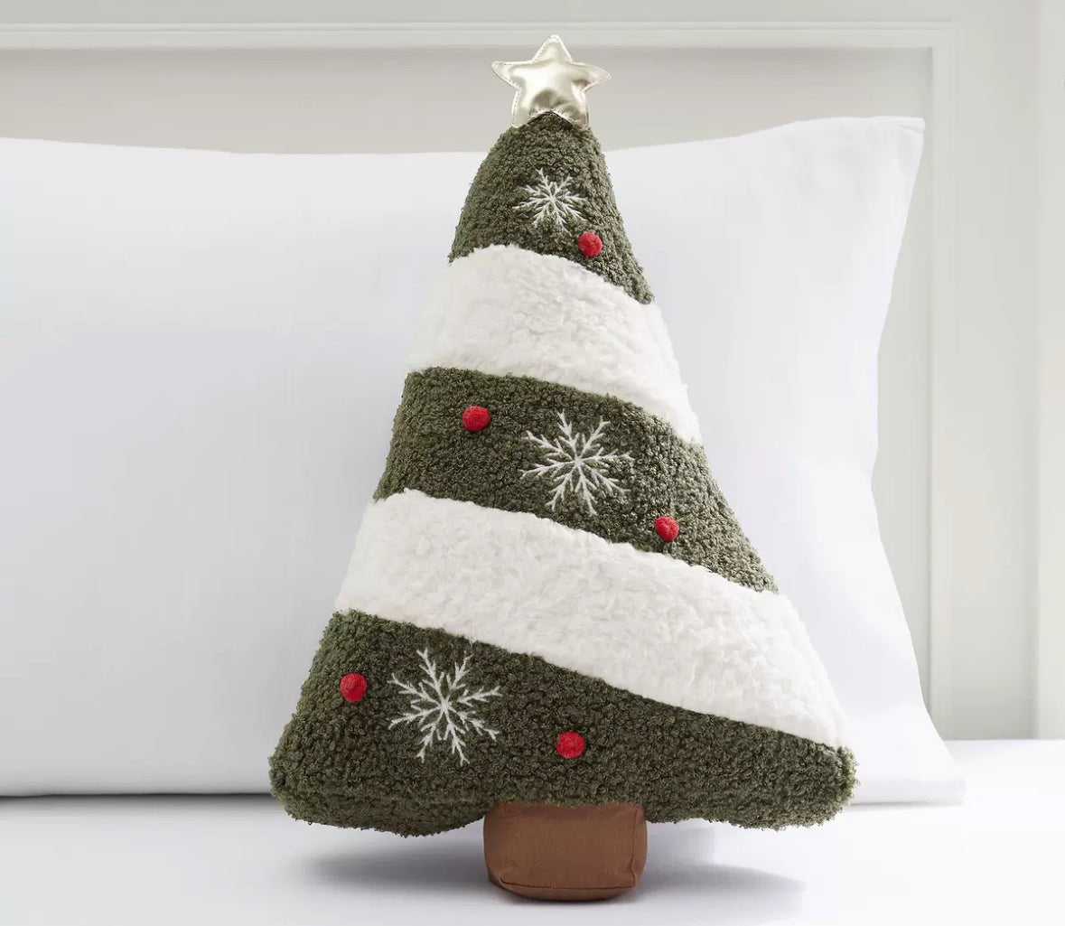 Christmas cushion 🍪 - KIO