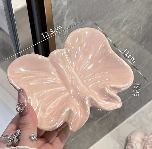 Ceramic soap dish