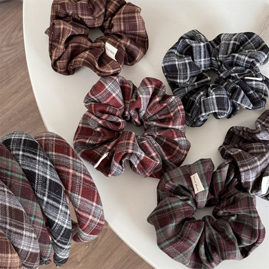 Plaid series scrunchies & headbands 🤎