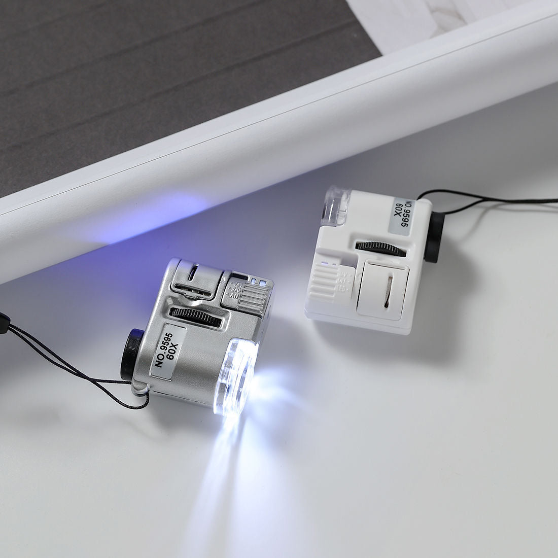 Pocket Microscope with LED Charm 