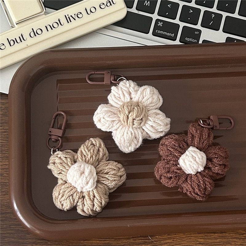 Mocha Knitted Flower Keychain 🌼